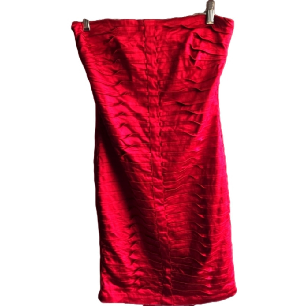 Calvin Klein Red Bodycon Cocktail Dress size M? with FLAW